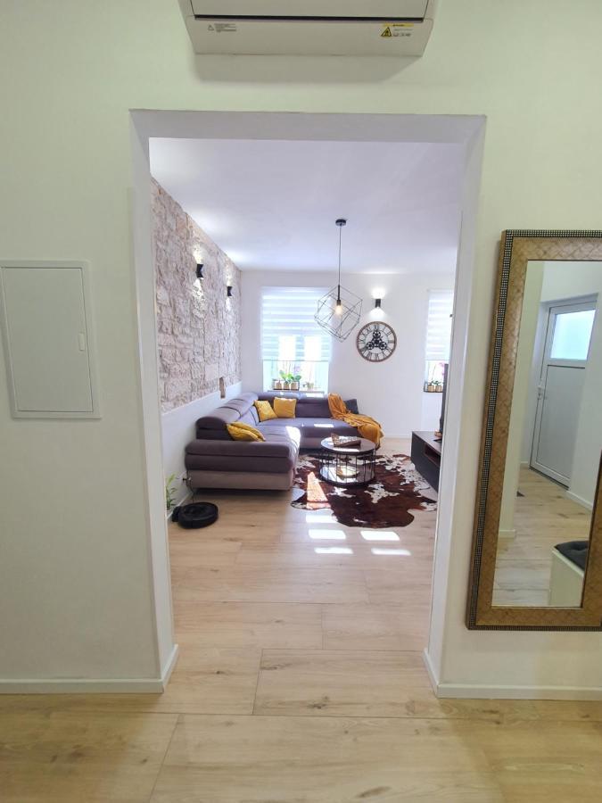Connor Apartment Pula Luaran gambar